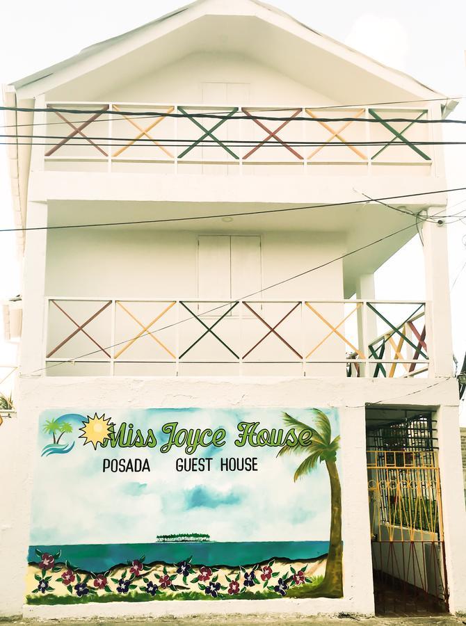 Posada Miss Joyce House San Andrés المظهر الخارجي الصورة
